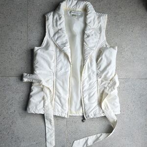 Bamboo Traders Cream Puffer Vest with Belt
